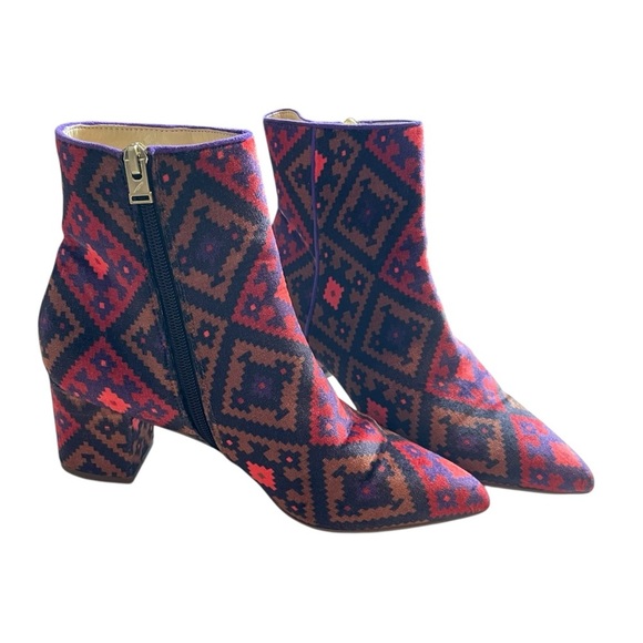 Brian Atwood B-Kelsi Tribal Print Fabric Block Heel Booties Size 7 - Picture 2 of 9